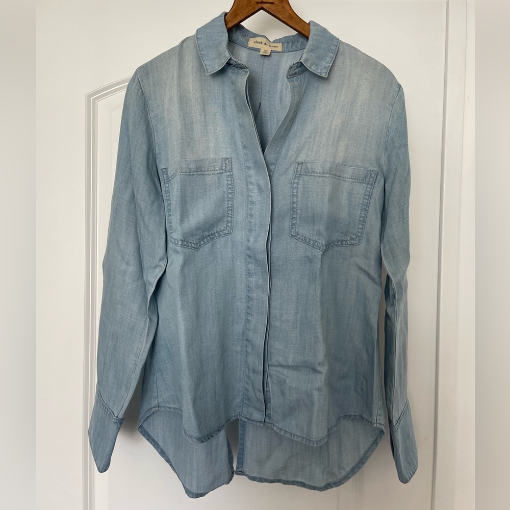 Cloth & Stone, Chambray Button Down